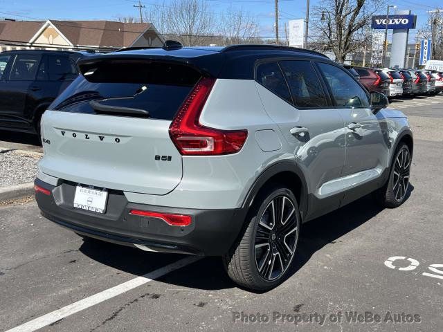 2026 Volvo XC40 B5 AWD Ultra Black Edition - 23043518 - 3