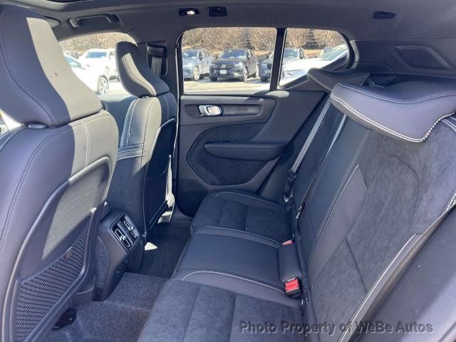 2026 Volvo XC40 B5 AWD Ultra Black Edition - 23043518 - 8