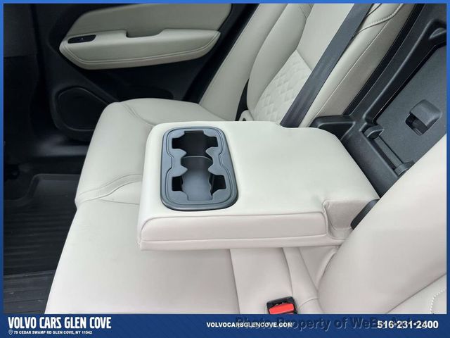 2026 Volvo XC60 B5 AWD Plus - 23012454 - 9