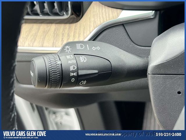 2026 Volvo XC60 B5 AWD Plus - 23012454 - 22