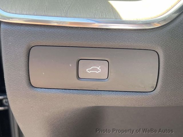 2026 Volvo XC60 B5 AWD Plus - 23012458 - 18