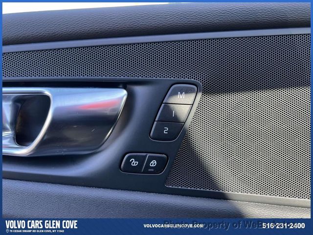 2026 Volvo XC60 B5 AWD Plus - 23012461 - 19