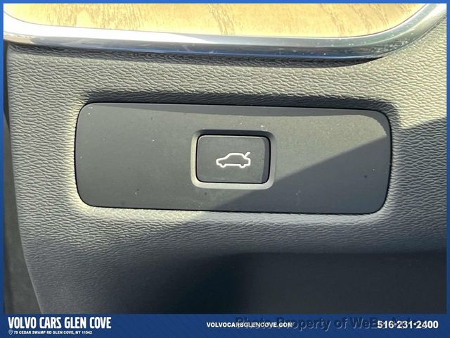 2026 Volvo XC60 B5 AWD Plus - 23012468 - 18