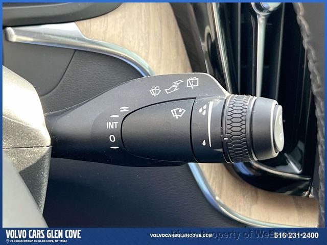 2026 Volvo XC60 B5 AWD Plus - 23012468 - 22