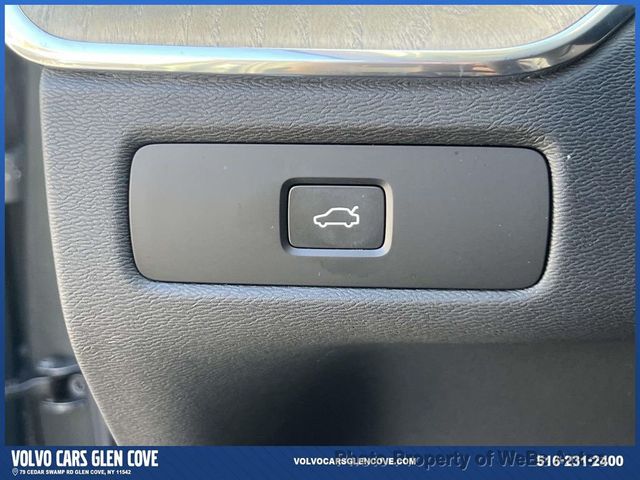 2026 Volvo XC60 B5 AWD Plus - 23012475 - 18