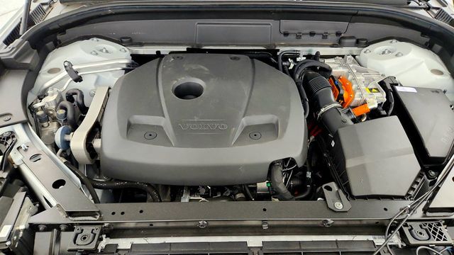 2026 Volvo XC60 Plug-In Hybrid T8 AWD Ultra Black Edition w/ Air Suspension & Bowers & Wilkins - 23047625 - 24