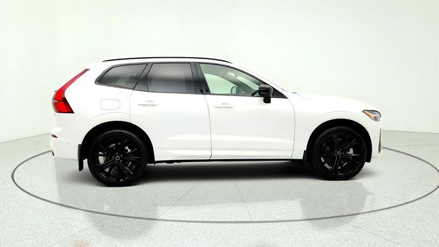 2026 Volvo XC60 Plug-In Hybrid T8 AWD Ultra Black Edition w/ Air Suspension & Bowers & Wilkins - 23047625 - 3