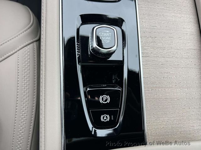 2026 Volvo XC90 B6 AWD Plus 7-Seater - 23012408 - 32