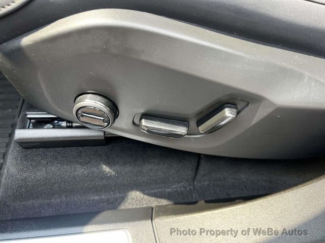 2026 Volvo XC90 Plus - Photo 18