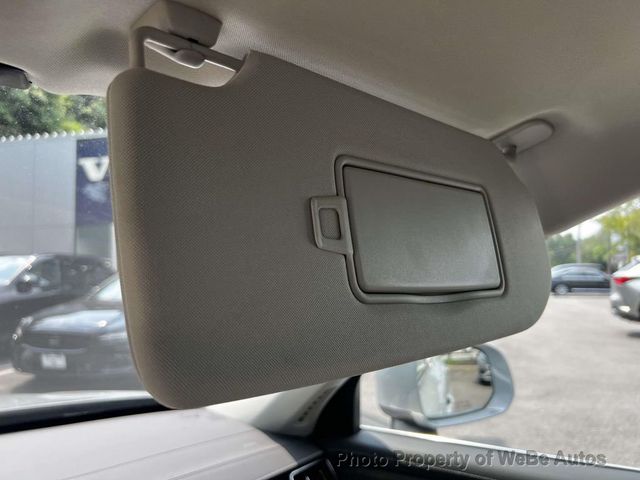 2026 Volvo XC90 Plus - Photo 33