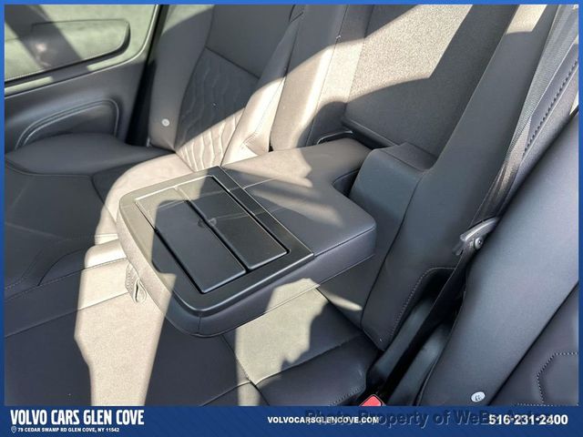 2026 Volvo XC90 B6 AWD Plus 7-Seater - 23012501 - 19