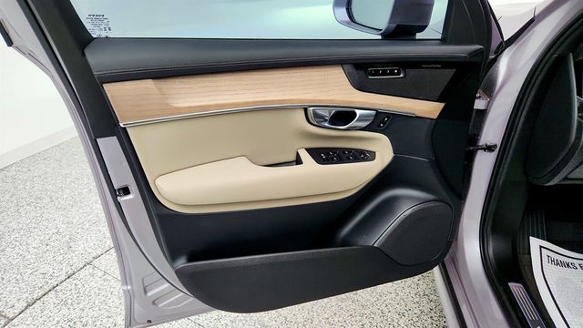 2026 Volvo XC90 B6 AWD Plus 7-Seater w/ harman/kardon Premium Audio - 23040950 - 10