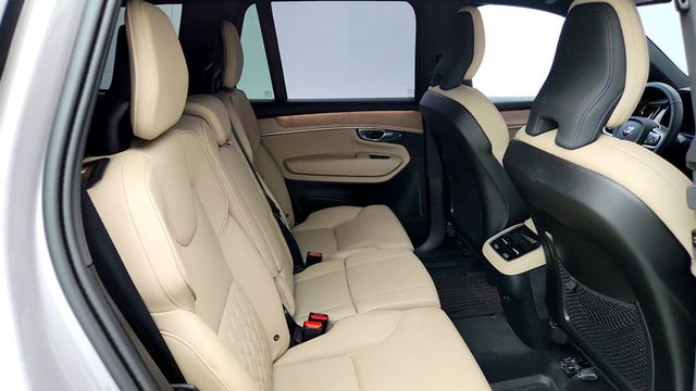 2026 Volvo XC90 B6 AWD Plus 7-Seater w/ harman/kardon Premium Audio - 23040950 - 23