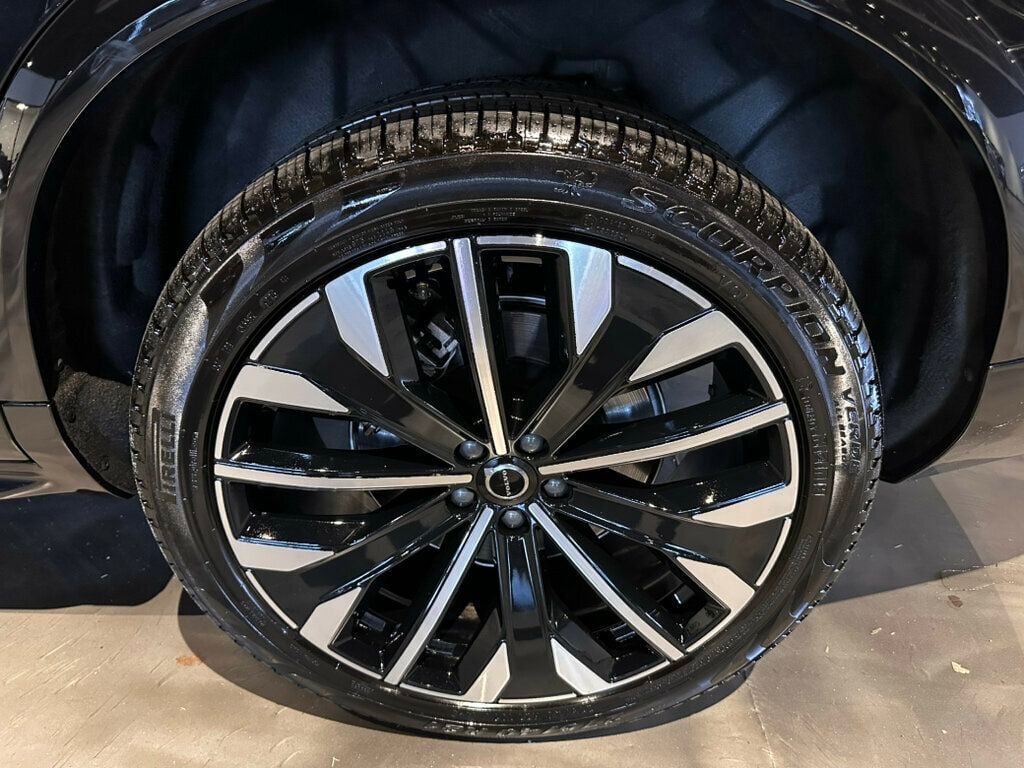 2026 Volvo XC90 B6/AWD/Ultra/Htd&CldSeats/HeadUpDisplay/PanoRoof/AdapCruise/NAV - 23050682 - 11