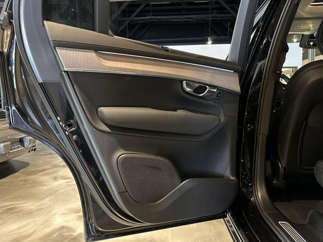 2026 Volvo XC90 B6/AWD/Ultra/Htd&CldSeats/HeadUpDisplay/PanoRoof/AdapCruise/NAV - 23050682 - 23