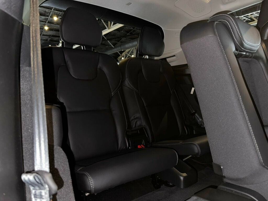 2026 Volvo XC90 B6/AWD/Ultra/Htd&CldSeats/HeadUpDisplay/PanoRoof/AdapCruise/NAV - 23050682 - 33