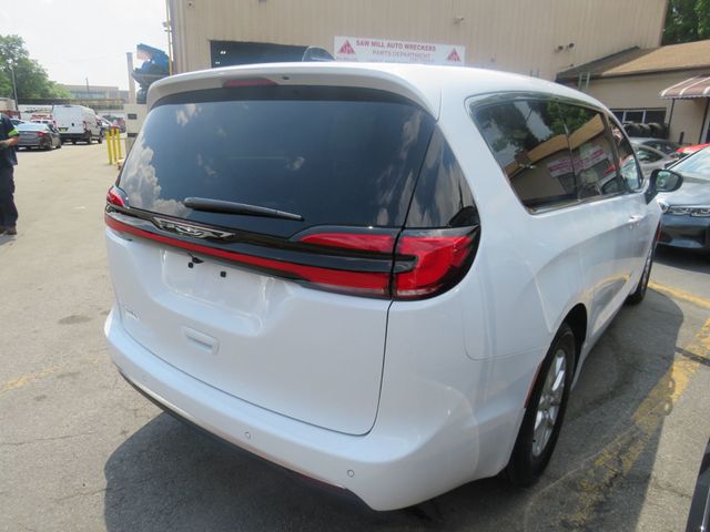 2027 Chrysler Pacifica Select FWD - 23063316 - 4