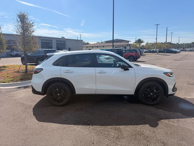 2027 Honda HR-V Sport 2WD CVT - 23088578 - 17